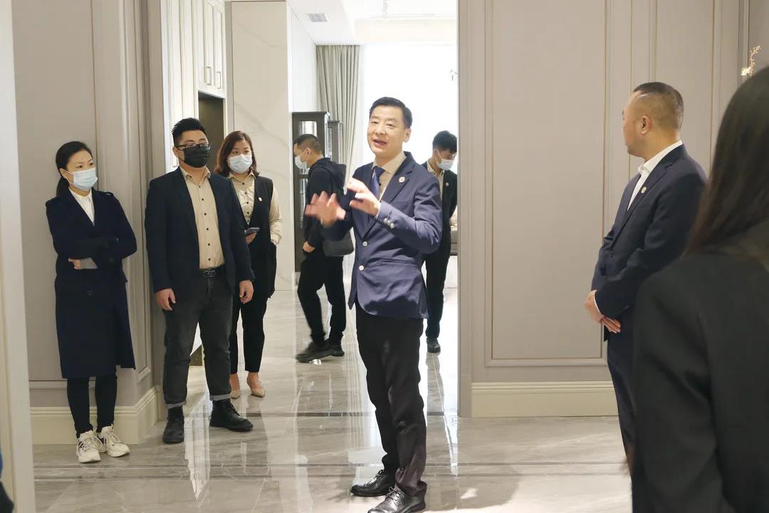 大道至简，，，，，向美而生！